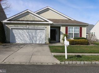 8 Dorothy Dr, Sicklerville, NJ