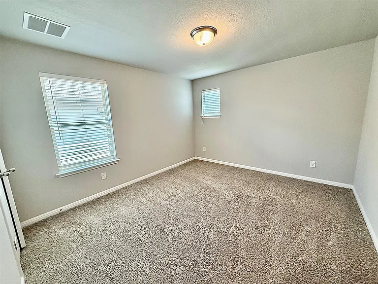 6620 Folsom Ave — Photo 17