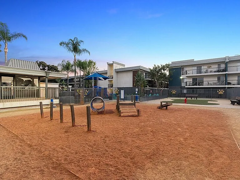 Madison Park — Photo 36