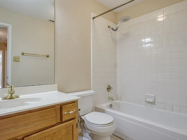 1411 Rivercrest Blvd — Photo 18