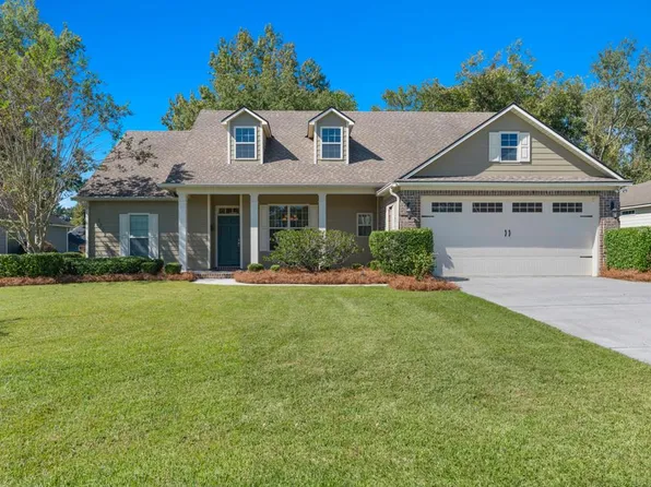 5202 Carlton Ridge Cir, Hahira, GA 31632