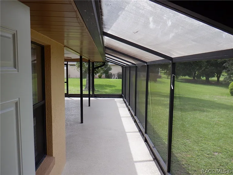335 E Falconry Ct — Photo 4
