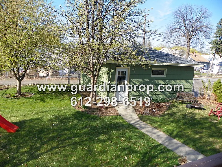 983 Edmund Ave — Photo 24