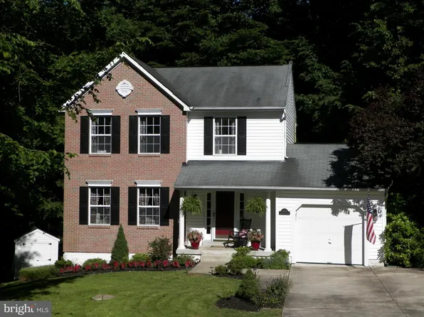 2484 Woodland Ct, Chesapeake Beach, MD 20732