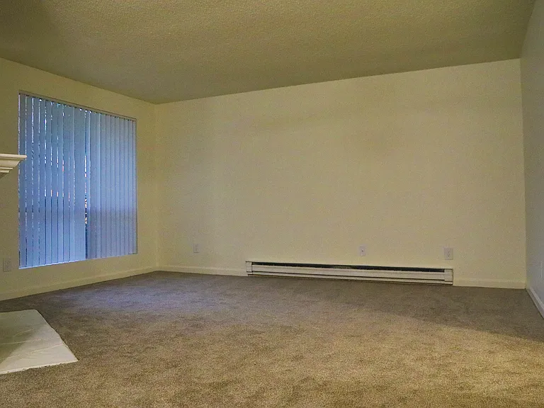 Harborwood West Apartments — Photo 45