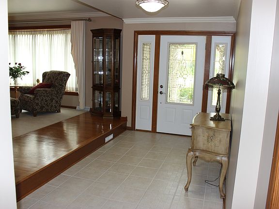 3rd image of 5440 W 130th St