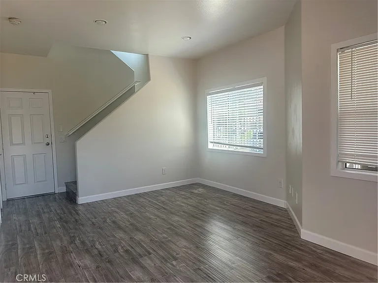 137 S Pritchard Ave — Photo 3