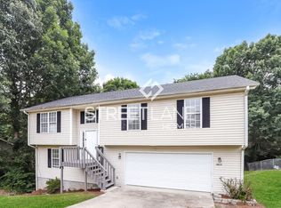 4815 Remington Dr, Flowery Branch, GA 30542