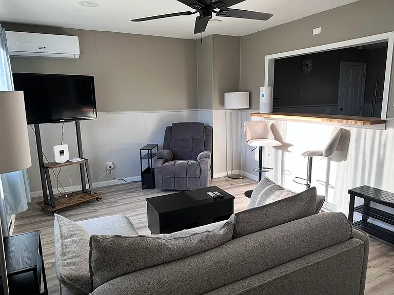 8 A St #1 — Photo 3