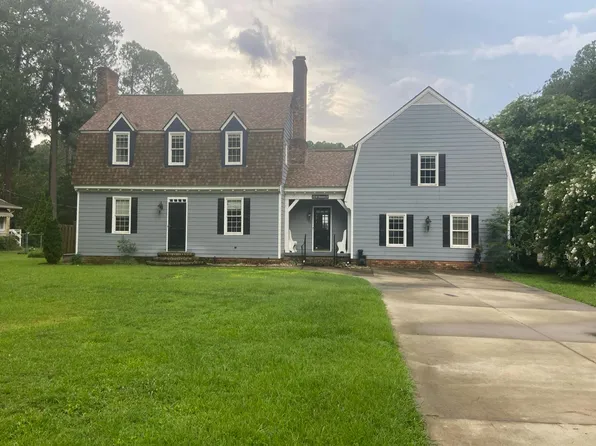 213 W Stevens St, Smithfield, NC 27577