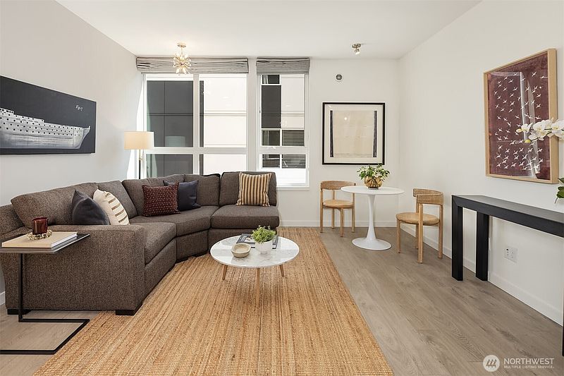 5th image of 1644 B 20th Avenue