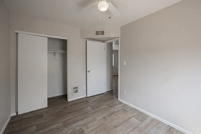 622 N 30th Pl #4 — Photo 12