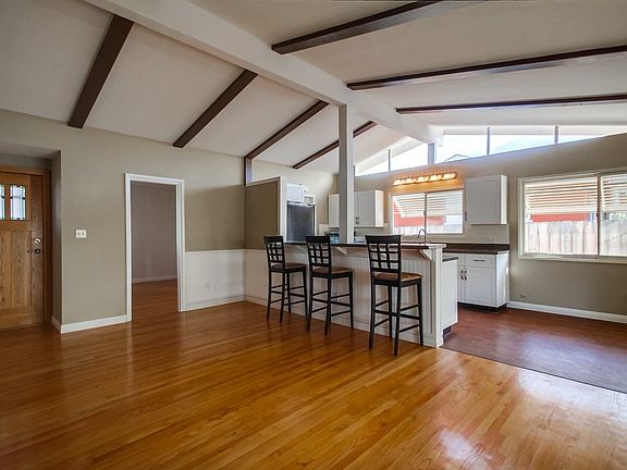 5th image of 5651 Charter Ave