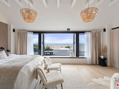 653 Palisades Beach Rd, Santa Monica, CA, 90402