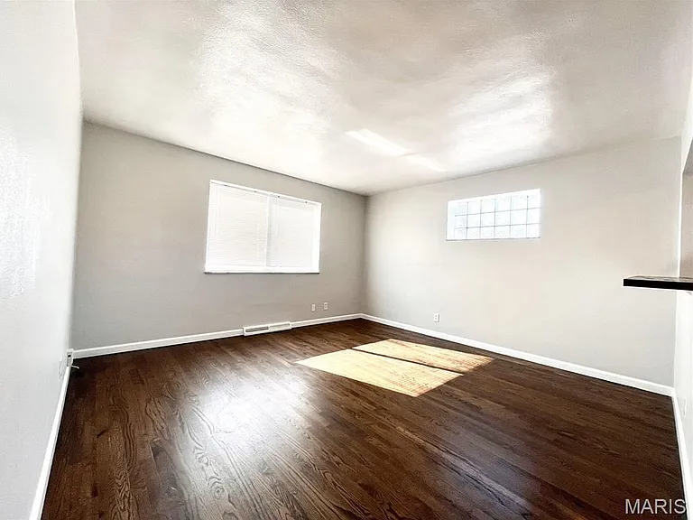3546 Morganford Rd #8 — Photo 7