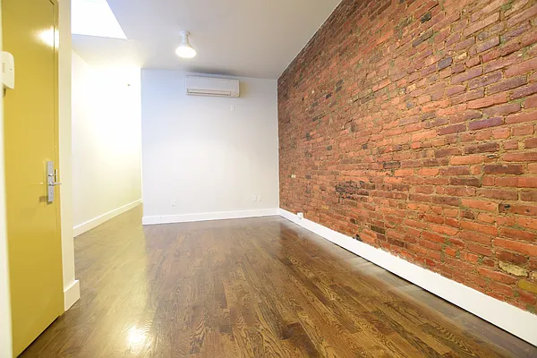 Rented by Guardian Realty Management Inc. | media 5