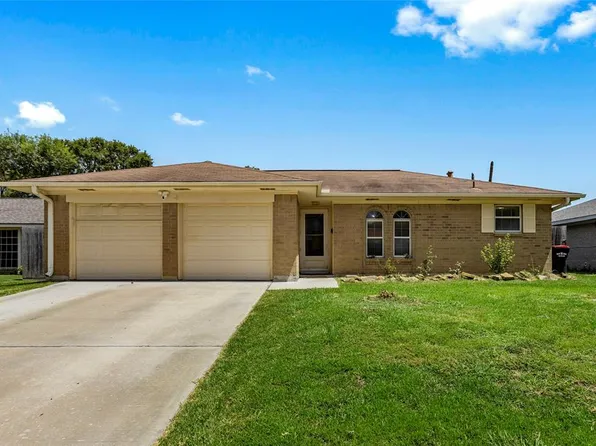 804 Edgebrook Drive, Baytown, TX 77521