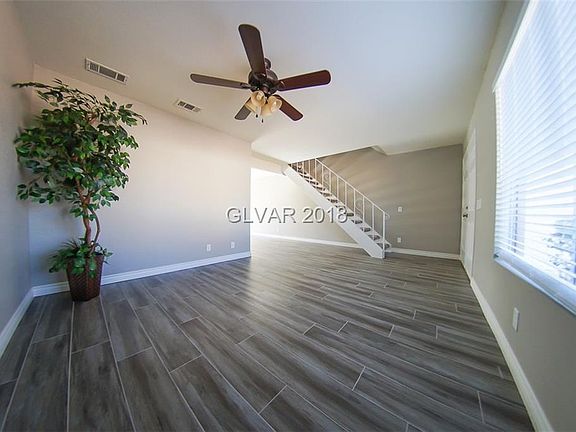 3rd image of 3914 Milford Pl