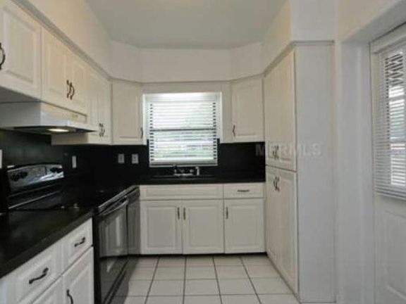 5th image of 1230 Catalpa Ln