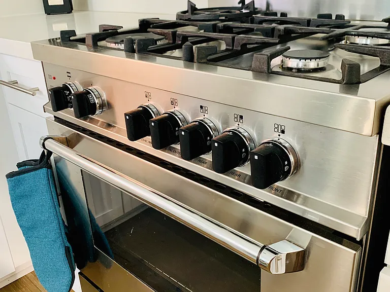Oven
