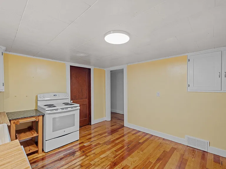308 Prospect St #A — Photo 10