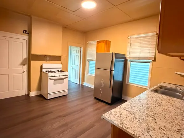 140 6th Ave APT 1, Troy, NY 12180