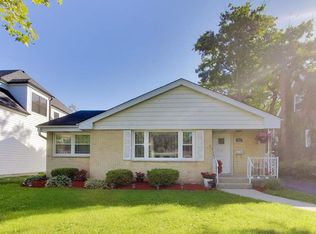 458 W Alma St, Elmhurst, IL 60126