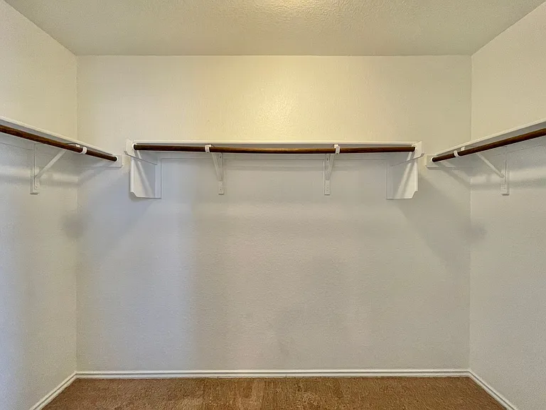 304 W Orion Dr — Photo 35