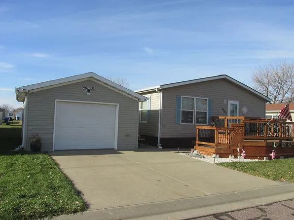 6123 S Prestwick Pl, Sioux Falls, SD 57106