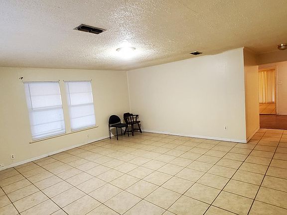 2nd image of 456 Pittman St