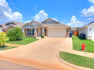 12929 NW 4th St, Yukon, OK 73099