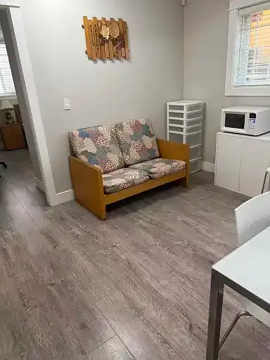 46XX Burke St #1A — Photo 1