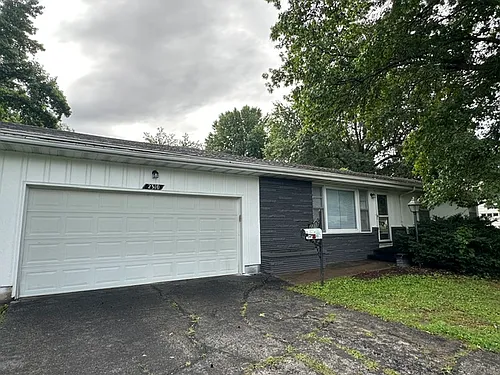 2310 S Kings Ave Photo 1