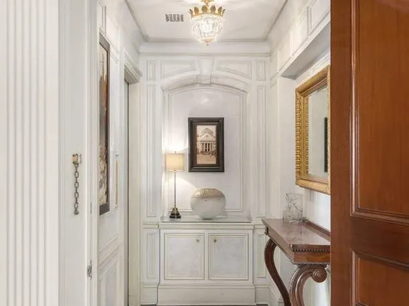435 East 52nd Street 14G image 1 of 23