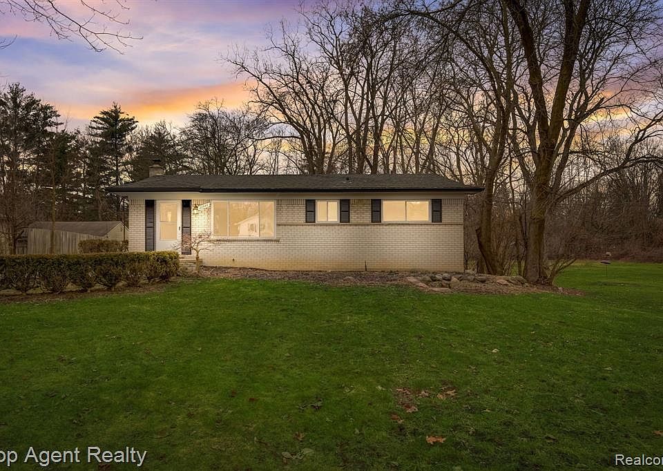 22555 Leewright Ave, Southfield, MI 48033 Zillow