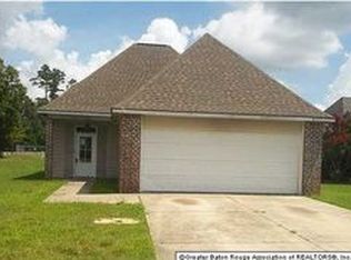 9407 Hidden Trail Dr, Denham Springs, LA 70726