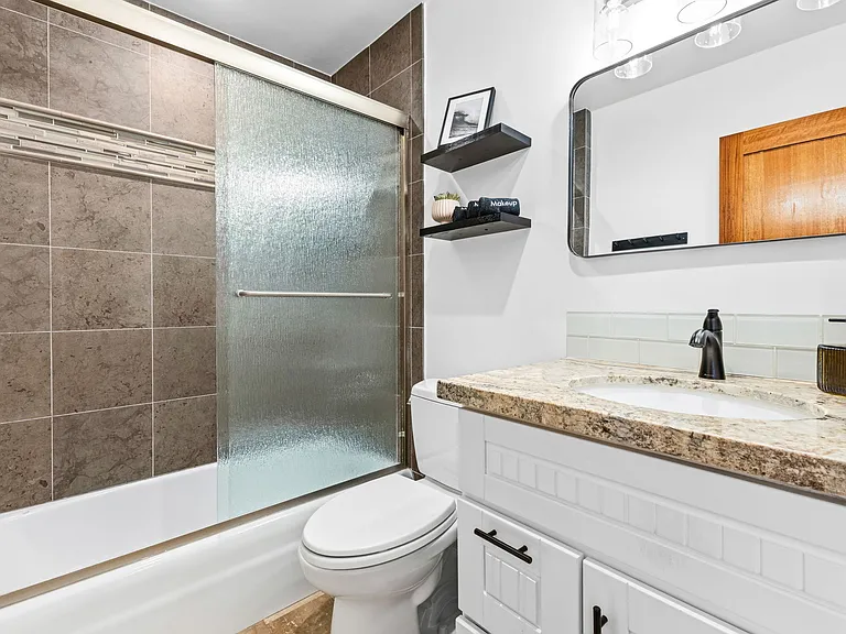 1311 La Palma St #7 — Photo 18