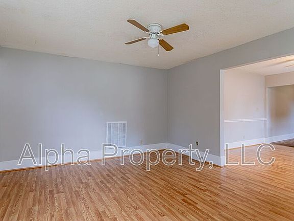 3rd image of 2 Claremont Dr