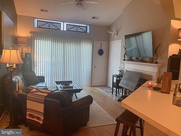 3rd image of 11703 E Summerchase Cir