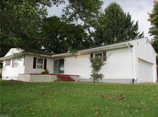 1757 Pleasant Valley Rd NE, New Philadelphia, OH 44663