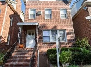 6843 Exeter St, Forest Hills, NY 11375