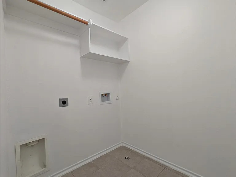 16515 Beckland Ln — Photo 15