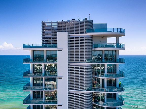 4th image of 6901 Collins Ave #802A