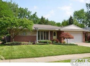 35950 Perth St, Livonia, MI 48154