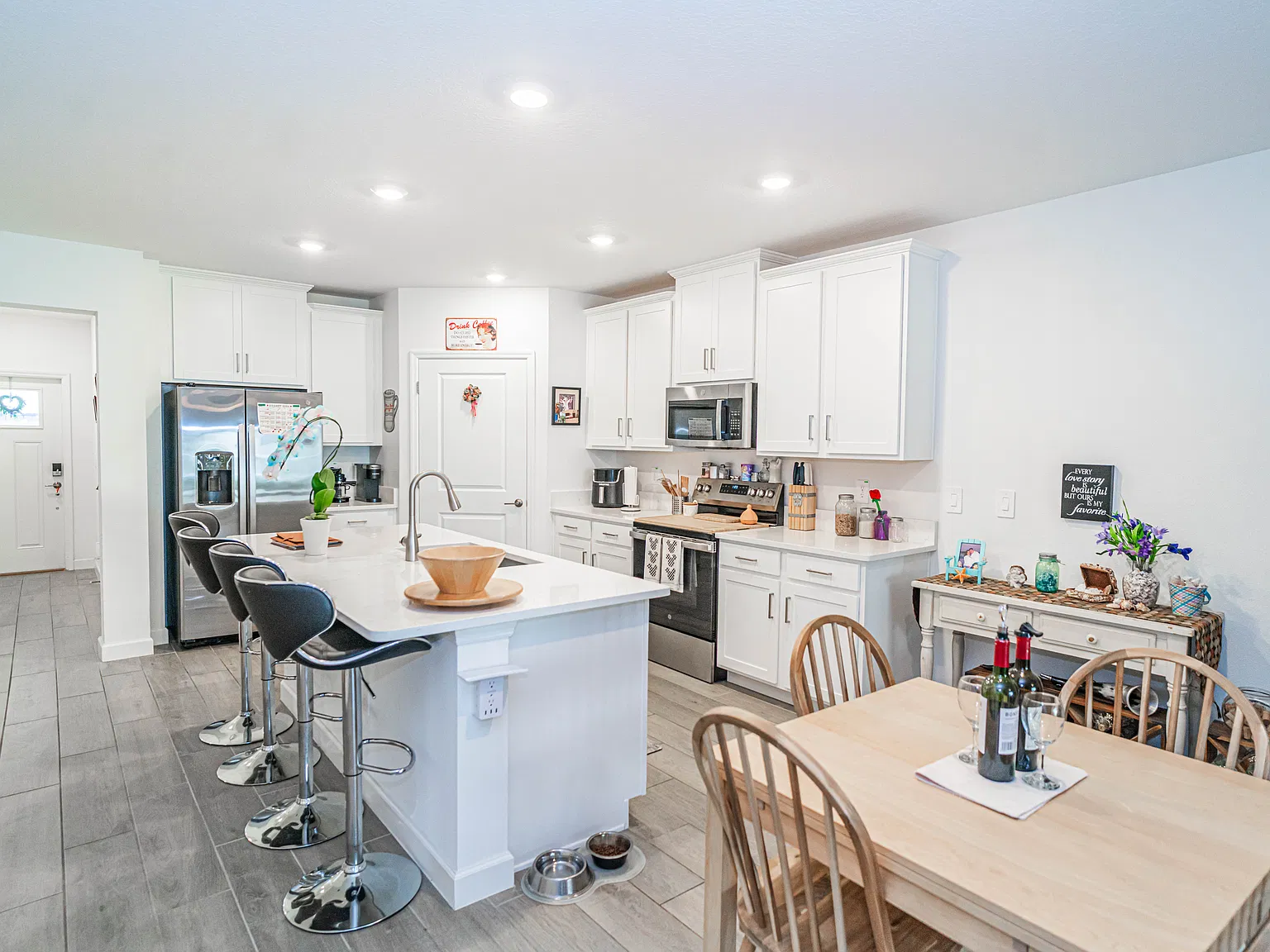 2 bed, 1405 sqft, $2,275 — Photo 4