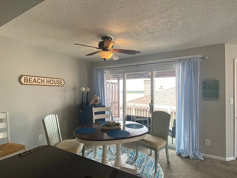 2228 Vista Cir — Photo 7