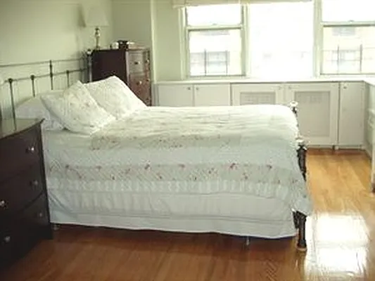 Sold by Douglas Elliman | media 16