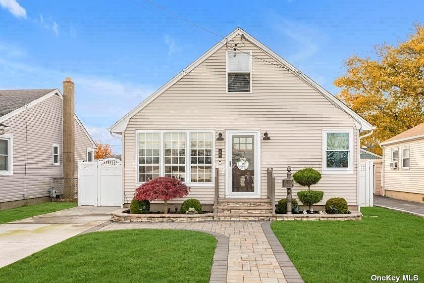 49 Western Concourse, Amity Harbor, NY 11701 Zillow