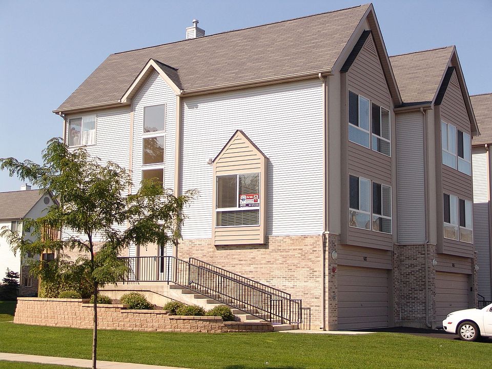1st image of 687 Diamond Pointe Dr