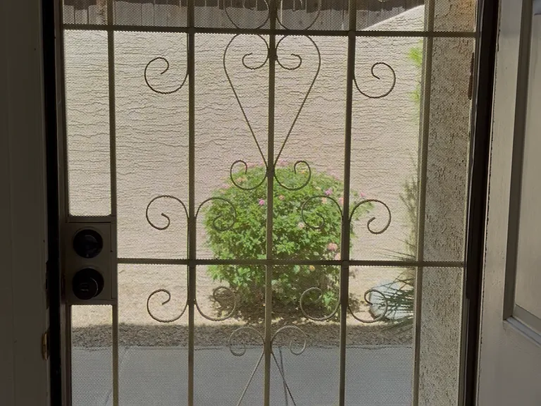 1515 E Sahuaro Dr #1 — Photo 3